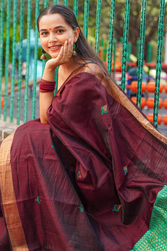 Splendorous Wine Cotton Silk Saree With Nebula Blouse Piece