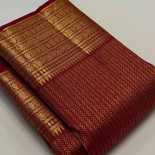 Attractive Red Soft Banarasi Silk Saree With Fancifull Blouse Piece