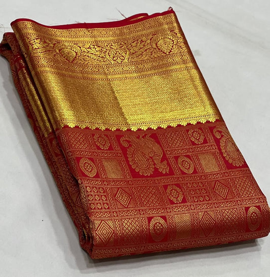 Breathtaking Red Soft Banarasi Silk Saree With Refreshing Blouse Piece