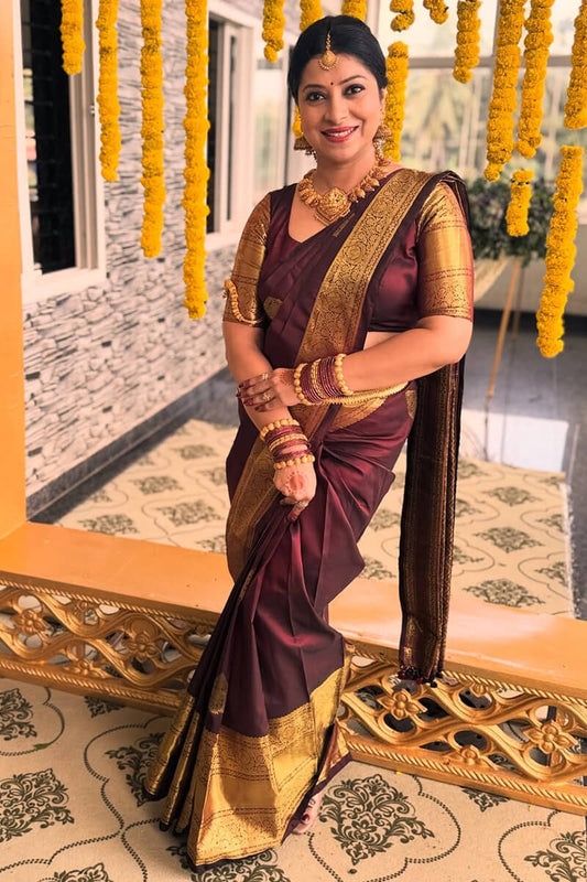 Supernal Maroon Soft Banarasi Silk Saree With Ebullience Blouse Piece