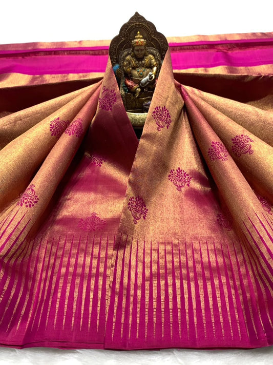 Wonderful Dark Pink Pure Zari Weaving Banarasi Silk Saree With Energetic Blouse Piece