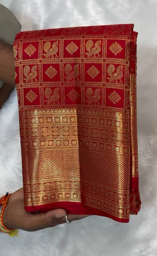 Alluring Red Pure Zari Weaving Banarasi Silk Saree With Resonant Blouse Piece