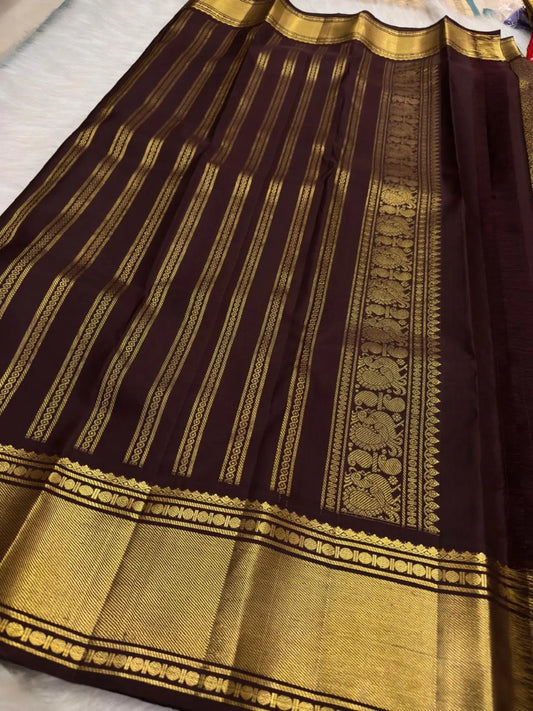 Jubilant Brown Pure Banarasi Silk Saree With Resonant Blouse Piece