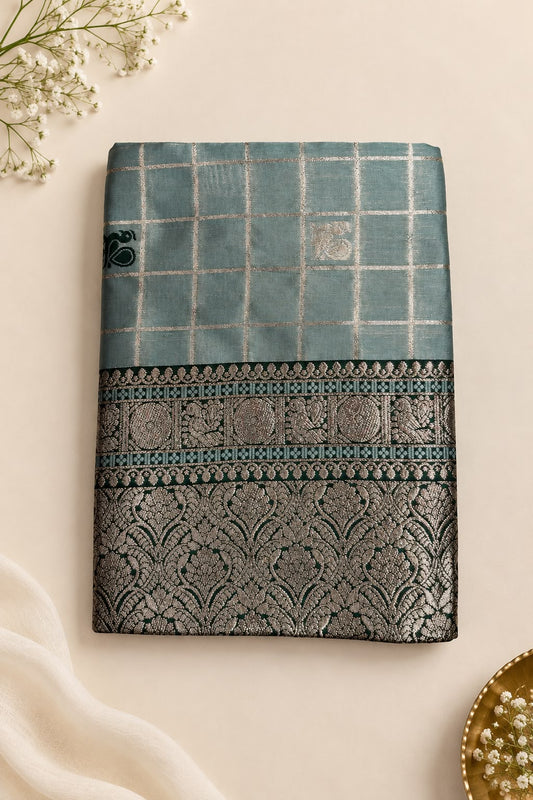 Grandiose Grey Pure Banarasi Silk Saree With Vivacious Blouse Piece