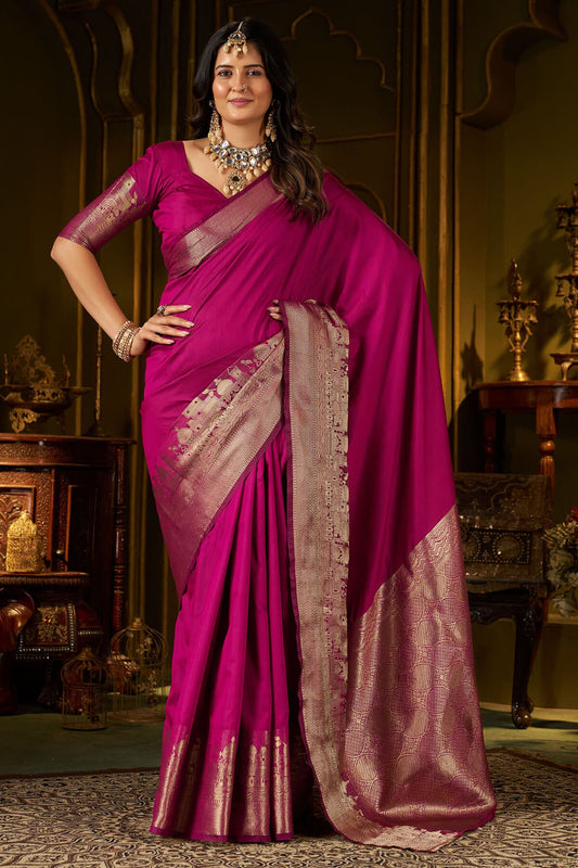 Prominent Magenta Pure Banarasi Silk Saree With Gratifying Blouse Piece