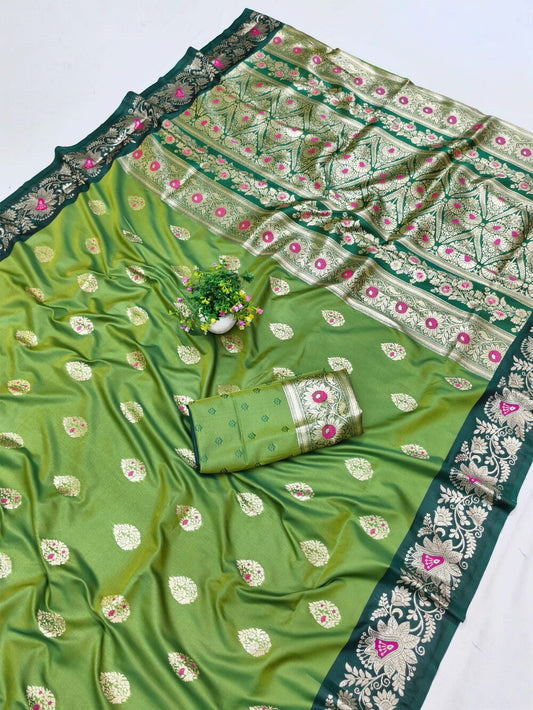 Breathtaking Green Pure Zari Weaving Banarasi Silk Saree With Nemesis Blouse Piece