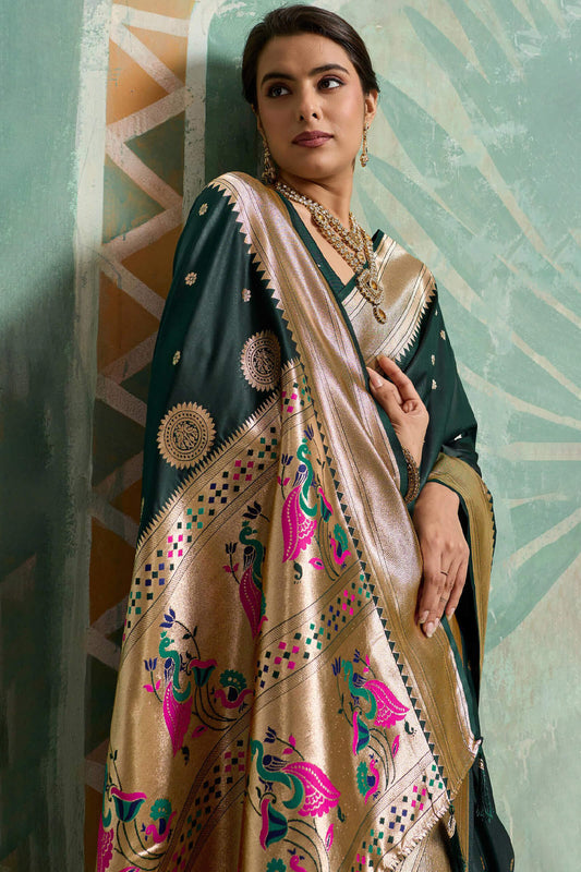 Luminous Dark Green Paithani Silk Saree With Inspiring Blouse Piece