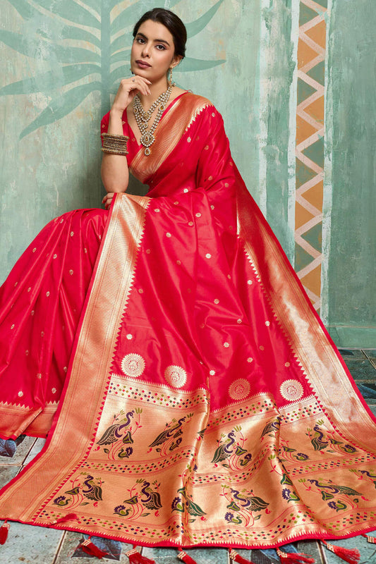 Fantabulous Red Paithani Silk Saree With Flameboyant Blouse Piece