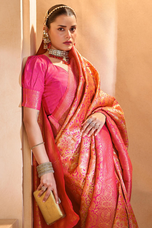 Magnetic Dark Pink Kanjivaram Silk Saree With Alluring Blouse Piece