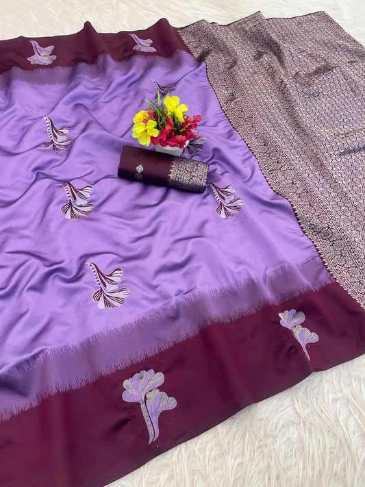 Super extravagant Lavender Soft Silk Saree With Smart Blouse Piece