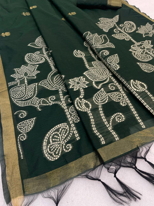 Ravishing Dark Green Pure Munga Cotton Silk Saree With Cynosure Blouse Piece