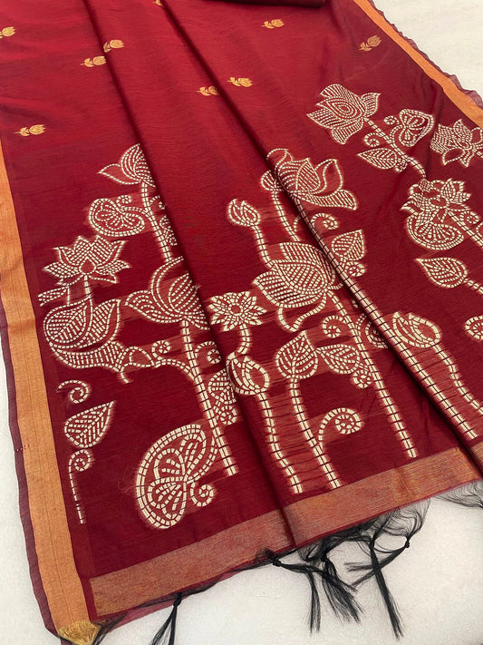 Gratifying Red Pure Munga Cotton Silk Saree With Elegant Blouse Piece