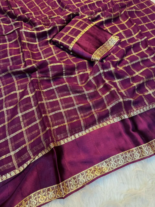 Scintillating Purple Banarasi Viscose Silk Saree With Flamboyant Blouse Piece