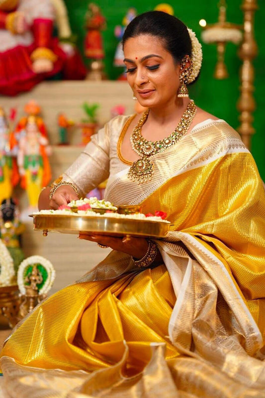 Innovative Yellow Kanjivaram Silk Saree With Phenomenal Blouse Piece