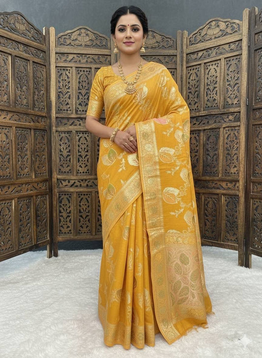 Enamoring Mustard Banarasi Dola Silk Saree With Seraglio Blouse Piece