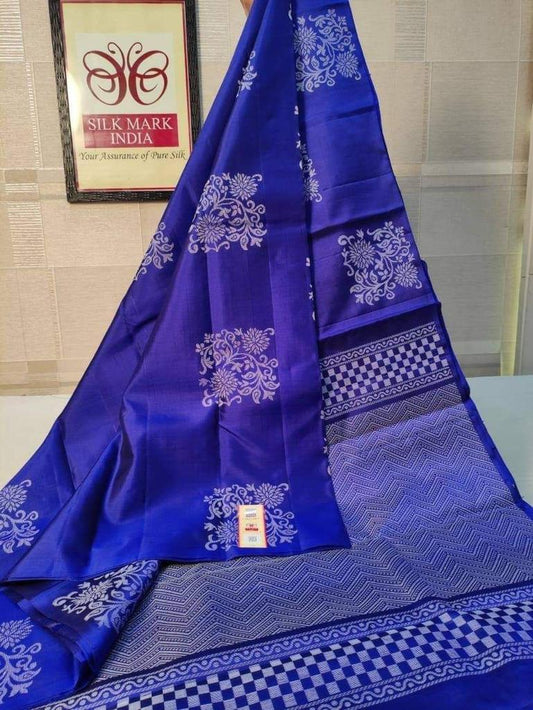 Twirling Royal Blue Soft Silk Saree With Adoring Blouse Piece