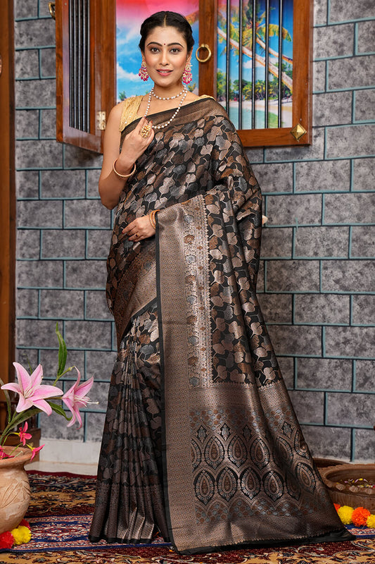 Engrossing Black Kanjivaram Silk Saree With Fantabulous Blouse Piece
