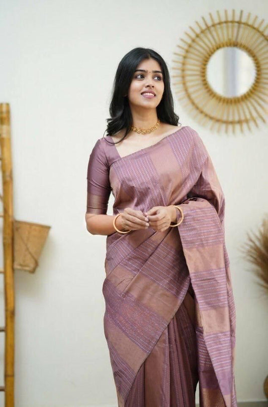 Hypnotic Baby Pink Soft Silk Saree With Vestigial Blouse Piece