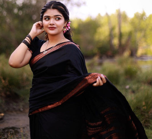 Proficient Black Soft Banarasi Silk Saree With Tremendous louse Piece