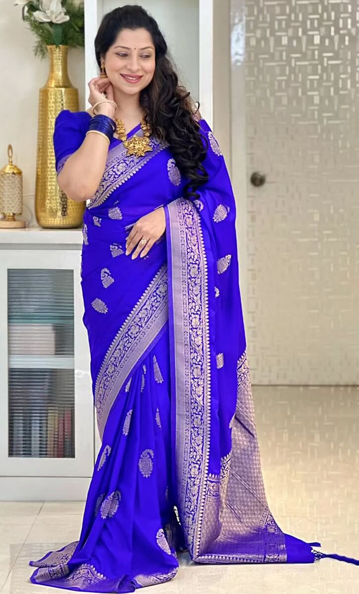 Vestigial Royal Blue Soft Silk Saree With Beleaguer Blouse Piece