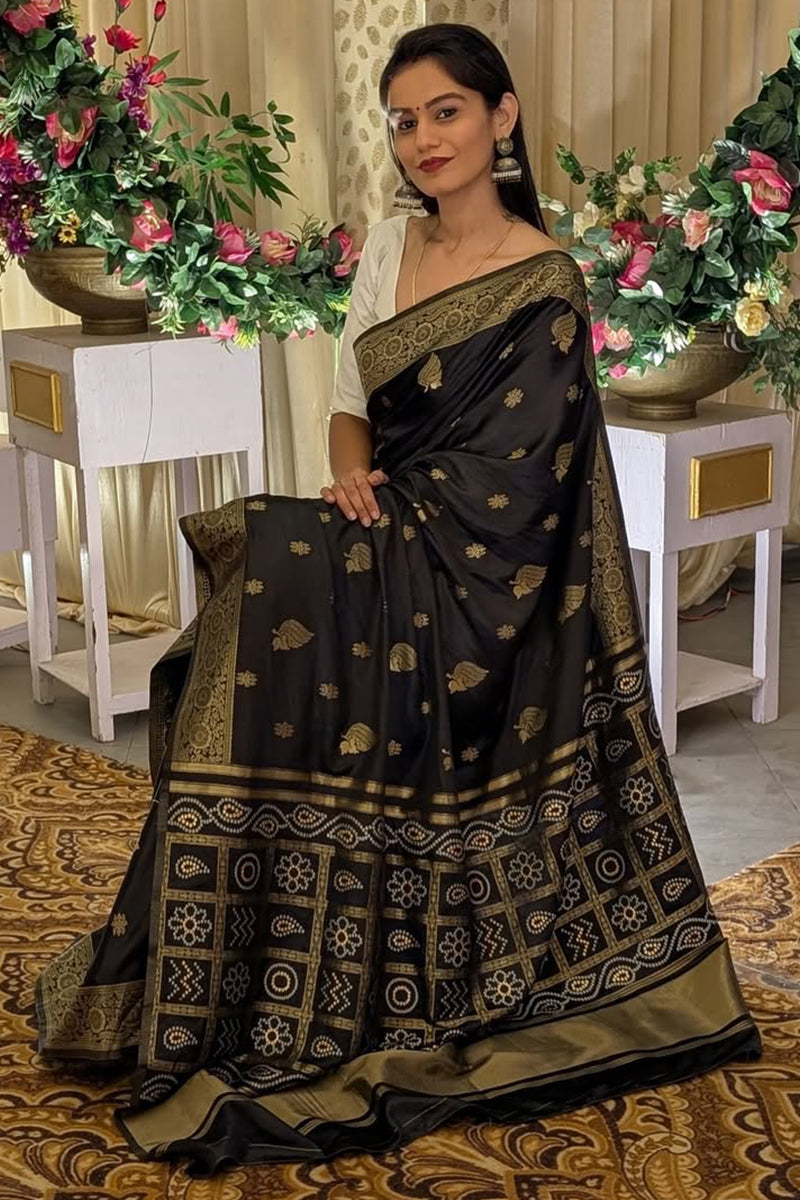 Aplomb Black Soft Silk Saree With Snappy Blouse Piece