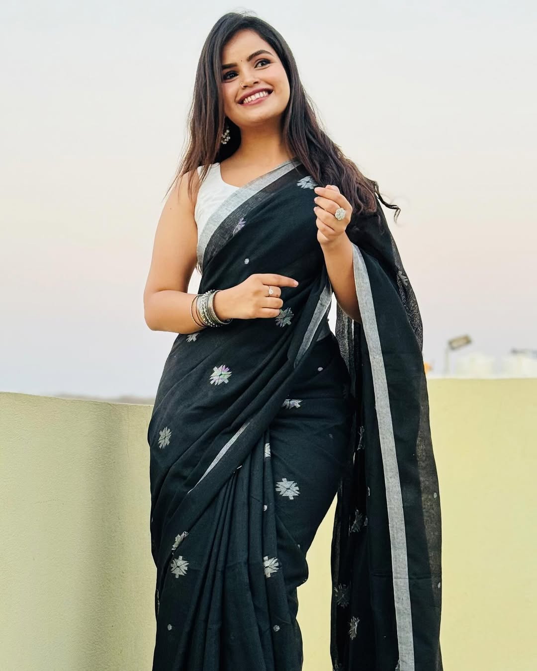 Brood Black Cotton Silk Saree With Mellifluous Blouse Piece