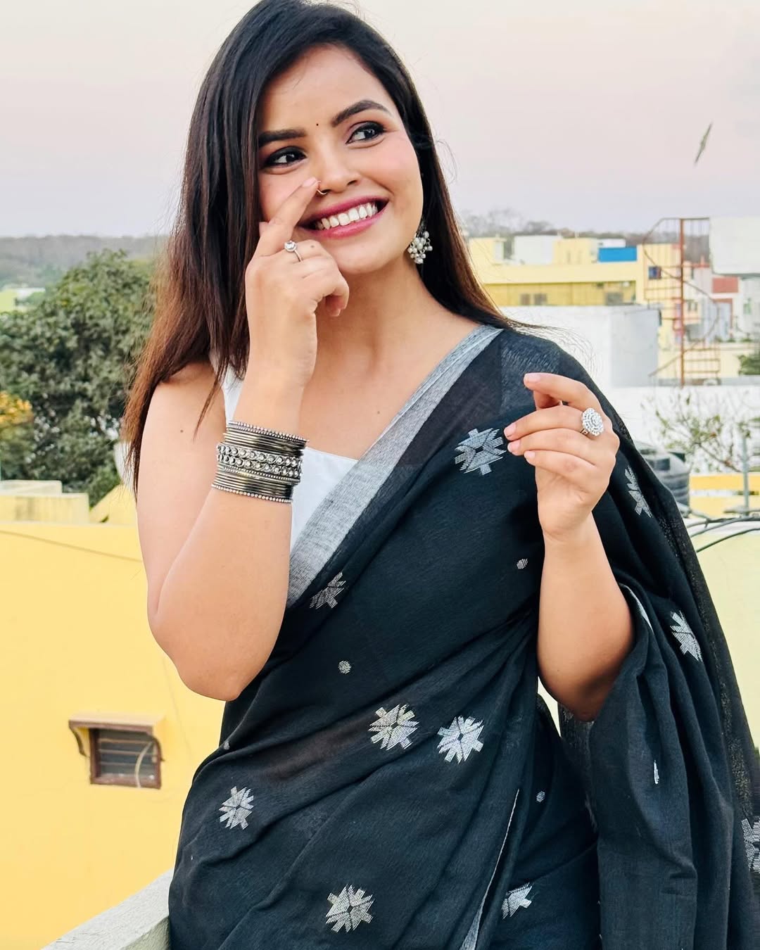 Brood Black Cotton Silk Saree With Mellifluous Blouse Piece