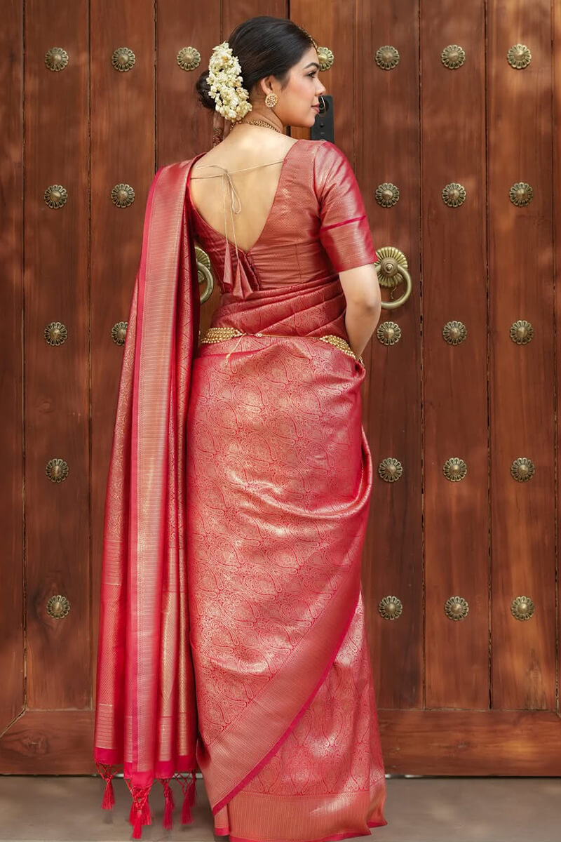 Verdant Dark Pink Soft Silk Saree With Most Flattering Blouse Piece