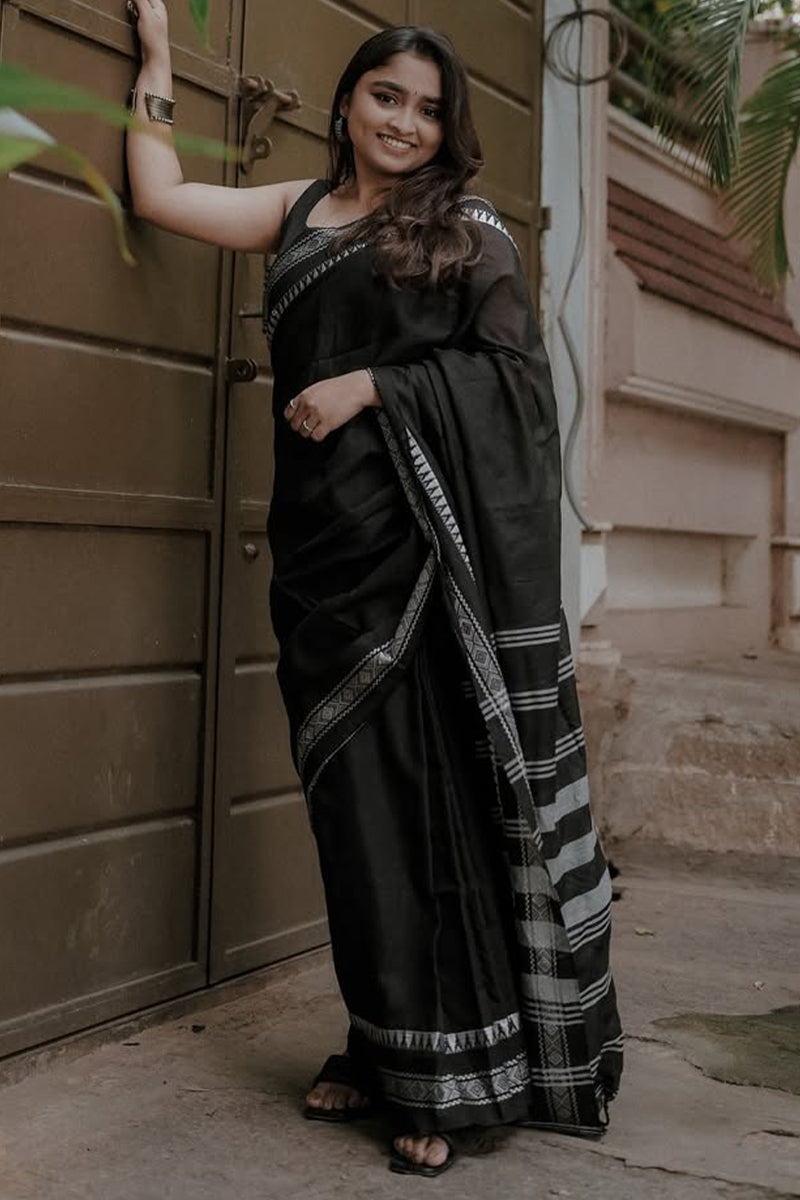 Serendipity Black Cotton Silk Saree With Ideal Blouse Piece