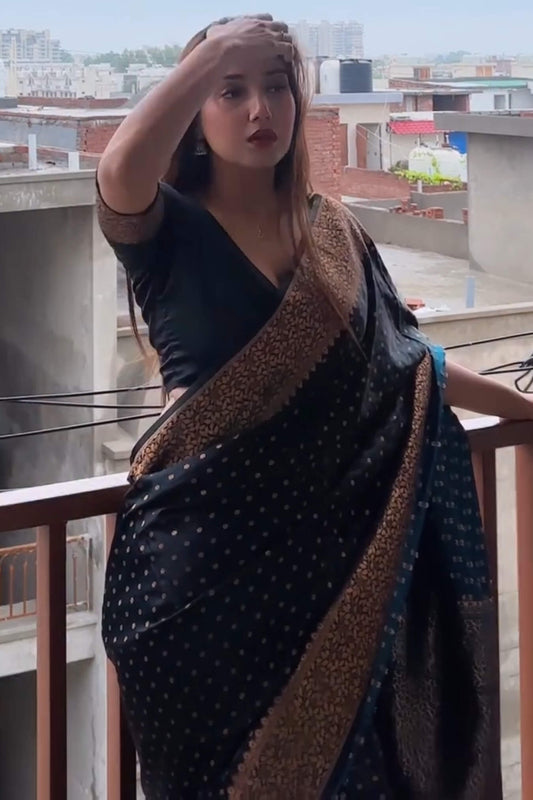 Super extravagant Black Soft Silk Saree With Dulcet Blouse Piece
