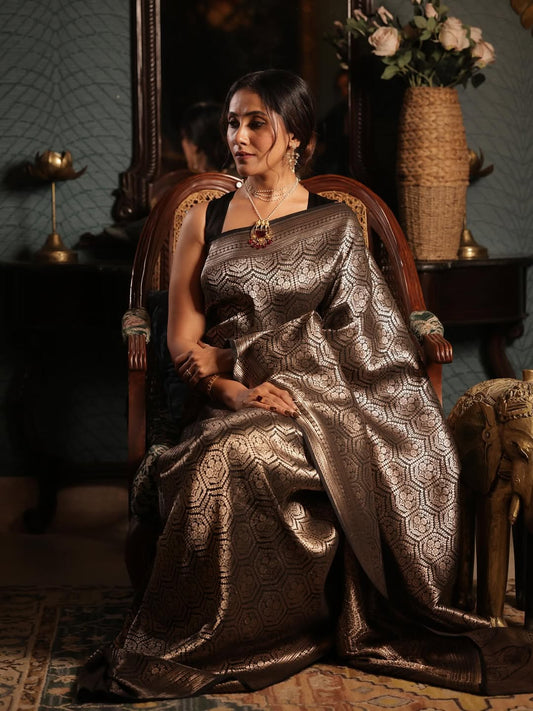 Classy Black Soft Silk Saree With Exuberant Blouse Piece