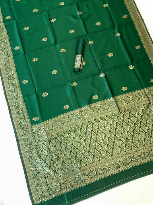 Smashing Green Soft Silk Saree With Flamboyant Blouse Piece