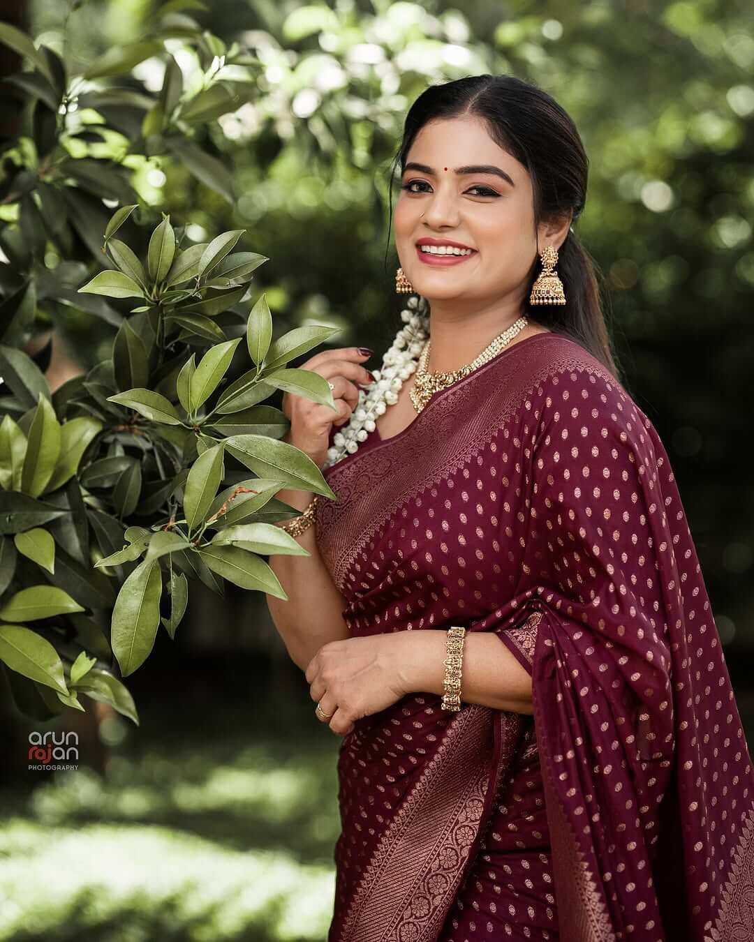Nectarous Wine Soft Silk Saree With Delectable Blouse Piece