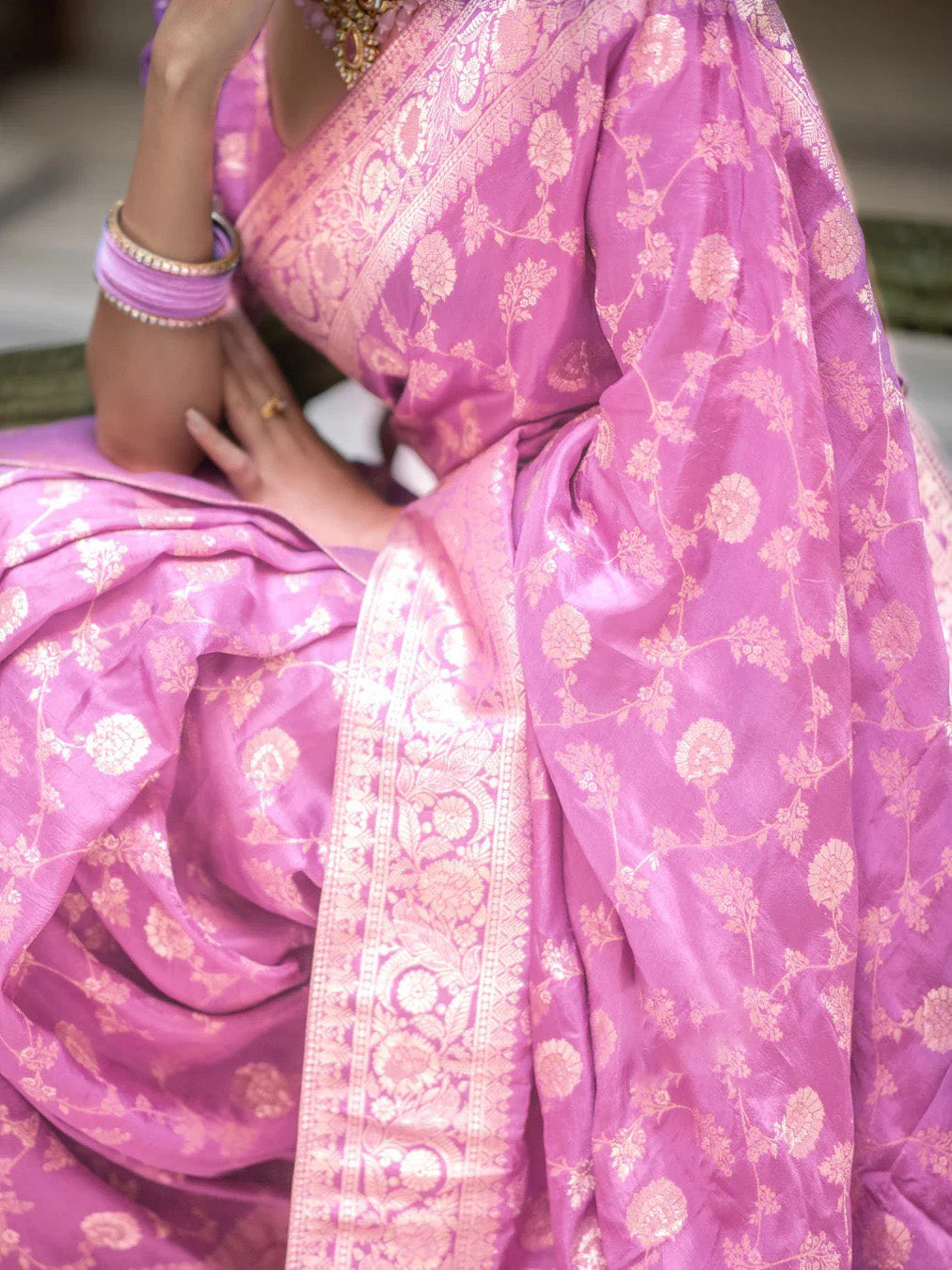 Flameboyant Baby Pink Soft Silk Saree With Opulent Blouse Piece