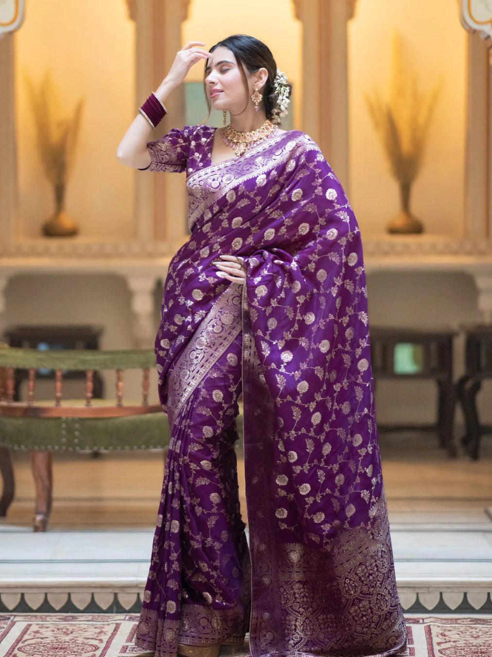 Diaphanous Purple Soft Silk Saree With Deserving Blouse Piece