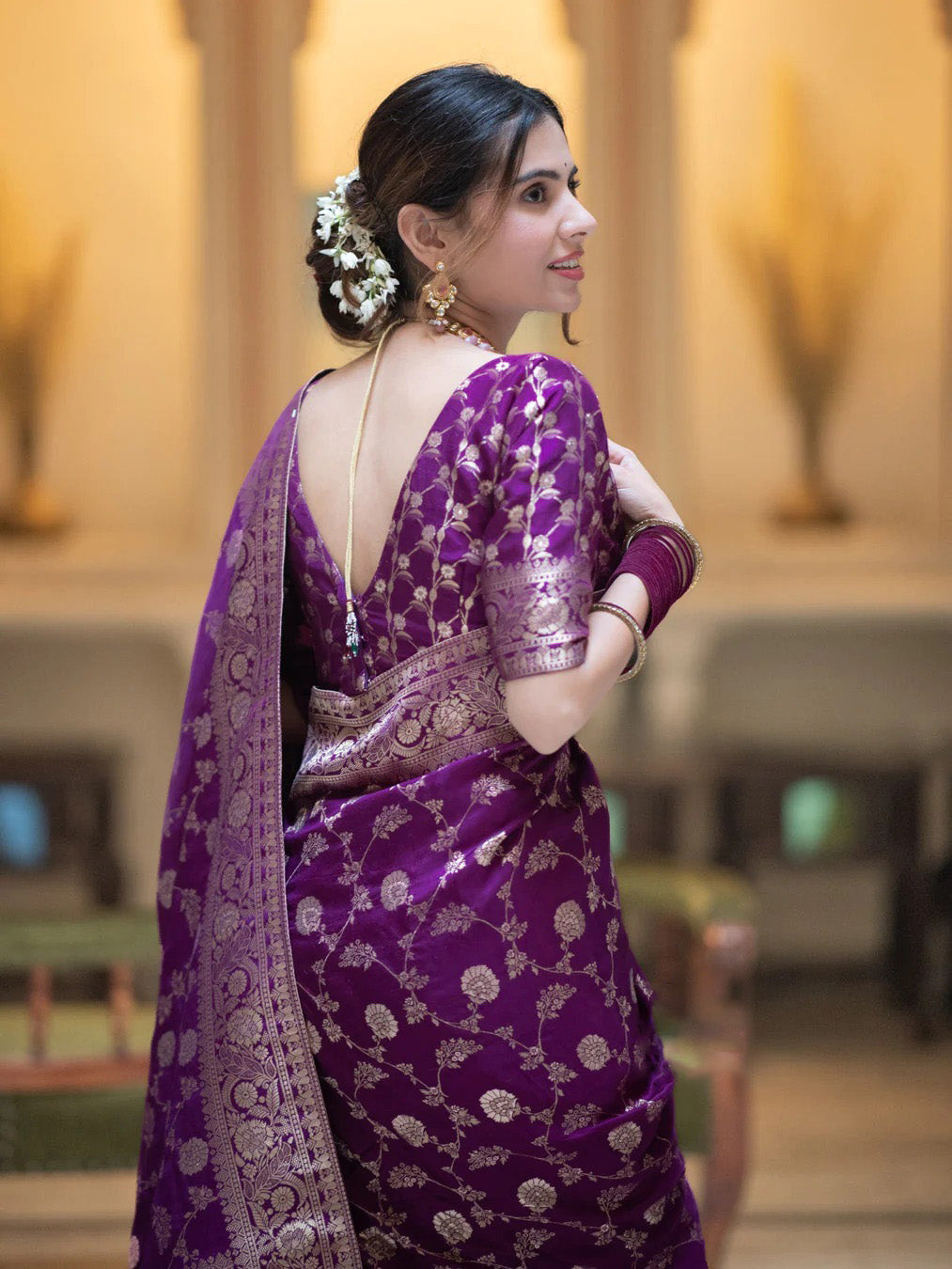 Diaphanous Purple Soft Silk Saree With Deserving Blouse Piece