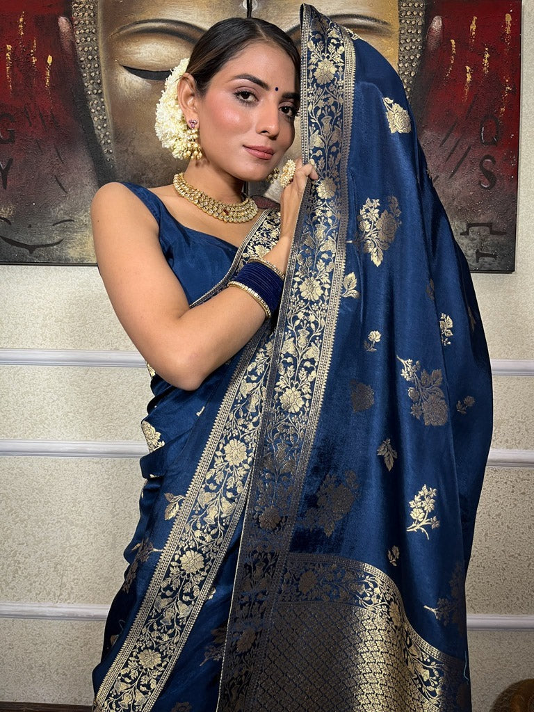 Elision Navy Blue Soft Silk Saree With Exquisite Blouse Piece