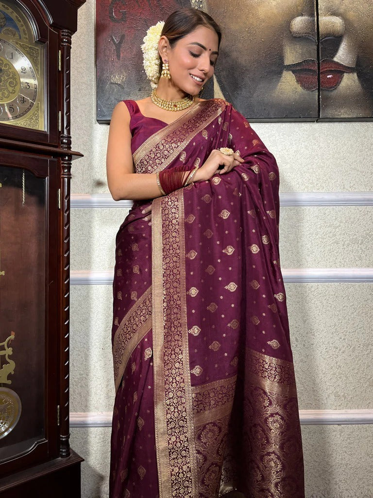 Extraordinary Wine Soft Silk Saree With Seraglio Blouse Piece