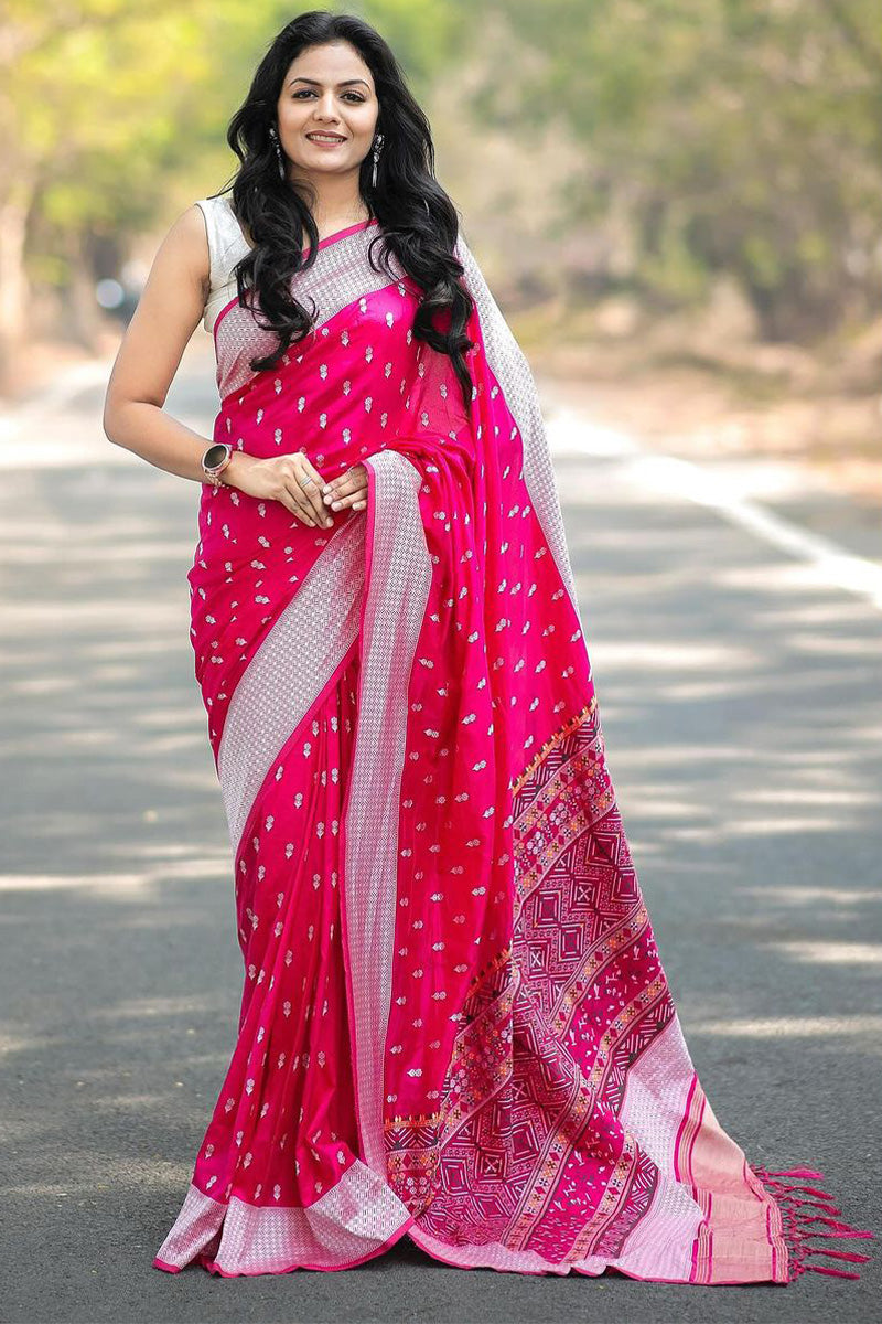 Wonderful Dark Pink Cotton Silk Saree With Mesmerising Blouse Piece