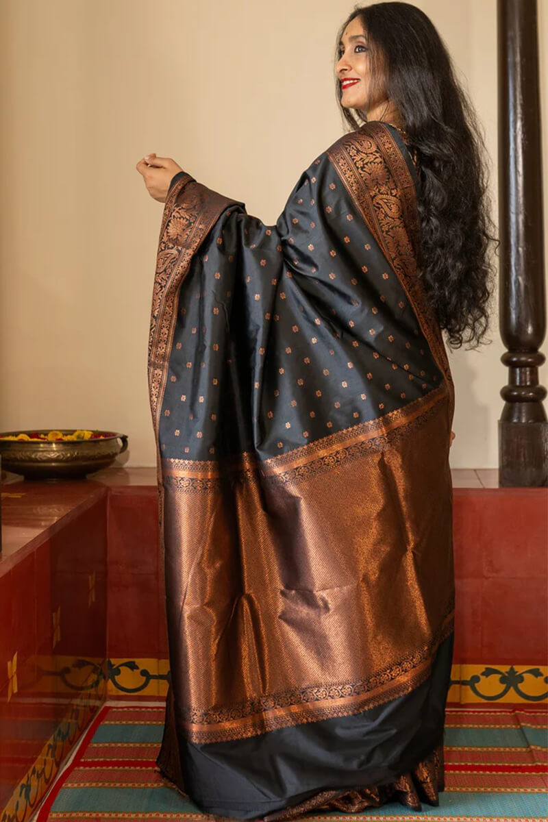 Trendy Black Soft Silk Saree With Innovative Blouse Piece