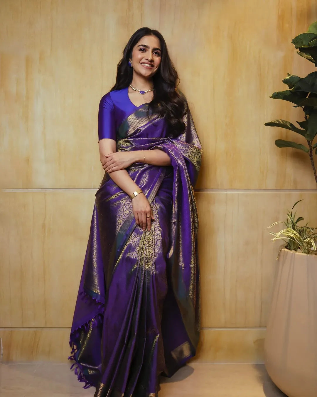 Propinquity Royal Blue Soft Silk Saree With Surreptitious Blouse Piece
