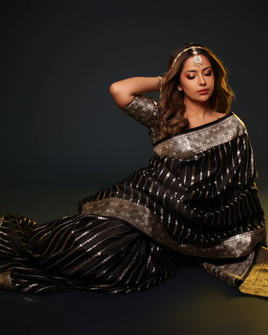 Energetic Black Soft Silk Saree With Refreshing Blouse Piece