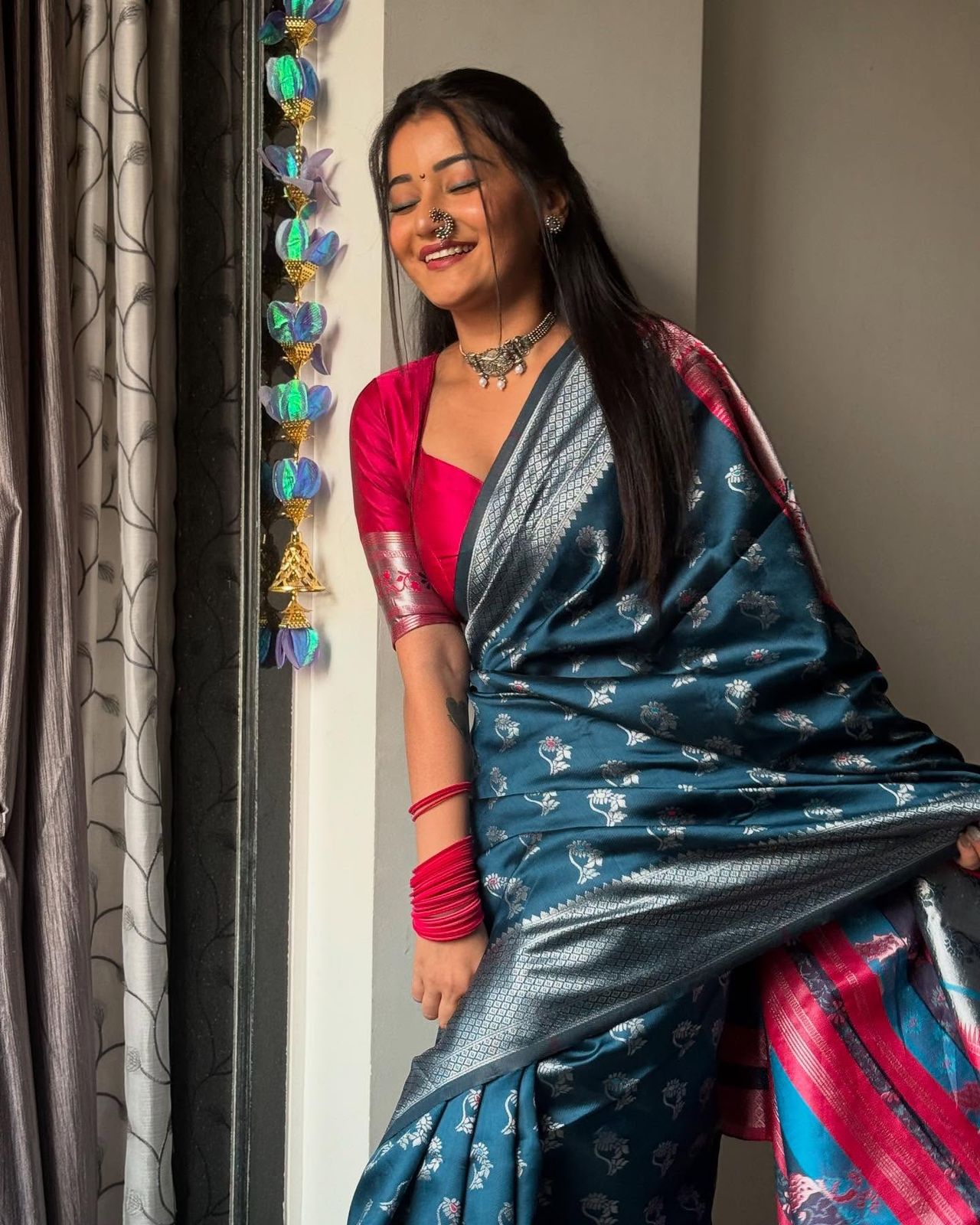 Luminous Teal Blue Soft Silk Saree With Aplomb Blouse Piece