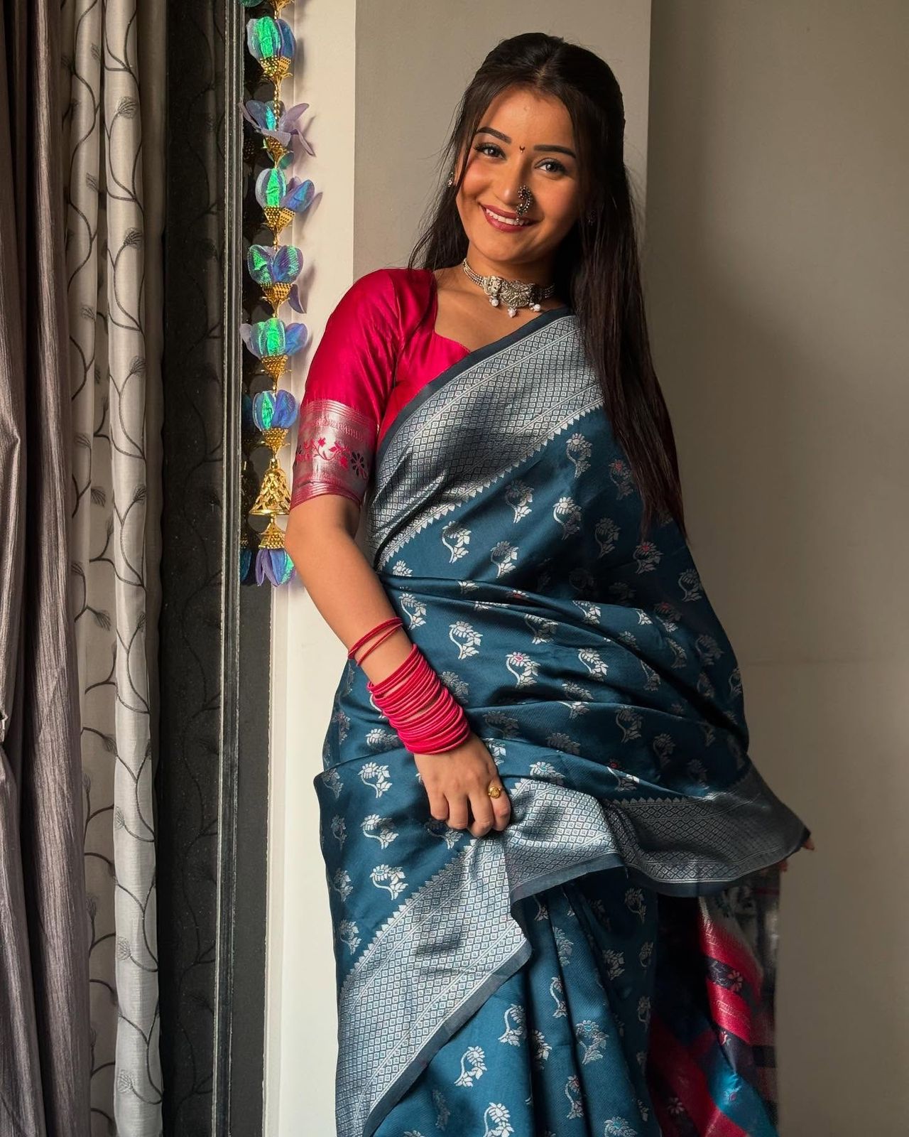 Luminous Teal Blue Soft Silk Saree With Aplomb Blouse Piece
