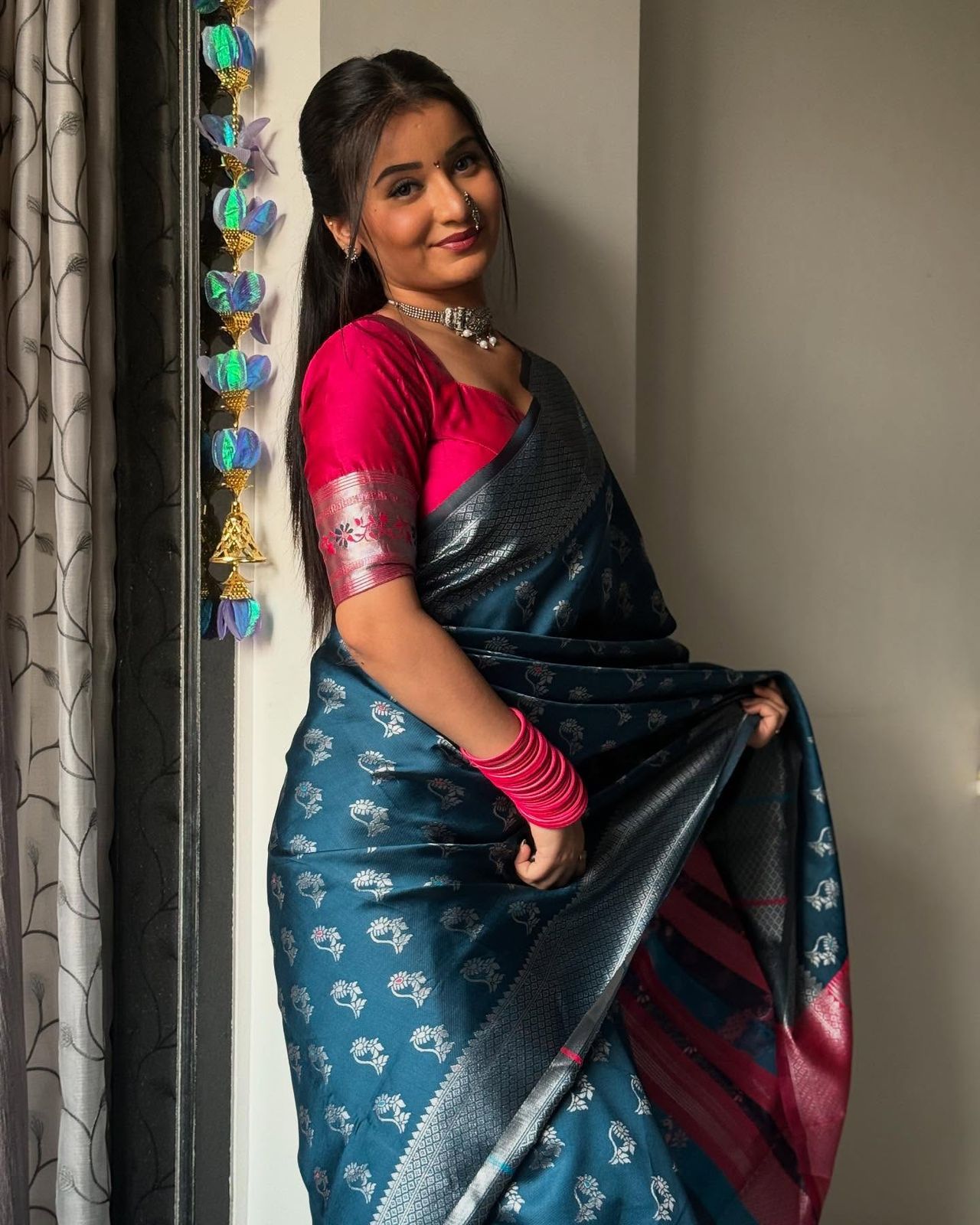Luminous Teal Blue Soft Silk Saree With Aplomb Blouse Piece