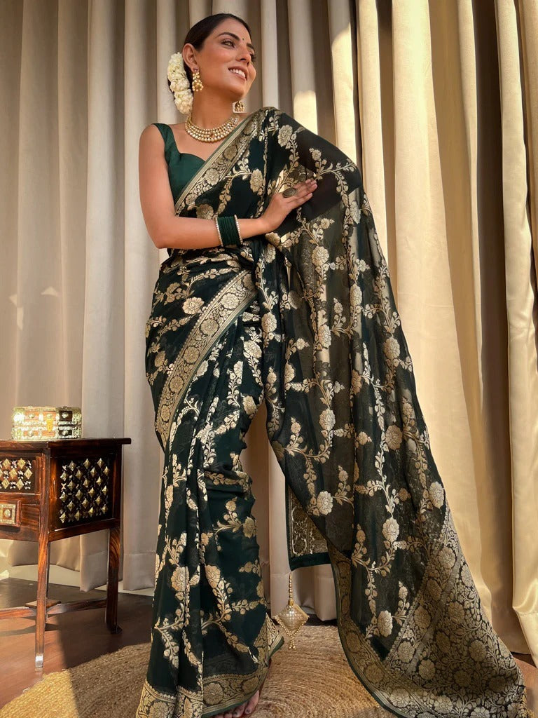 Tantalizing Dark Green Soft Silk Saree With Unique Blouse Piece