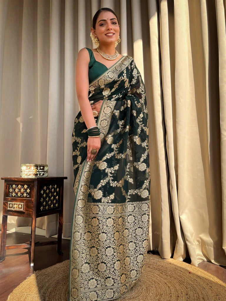 Tantalizing Dark Green Soft Silk Saree With Unique Blouse Piece