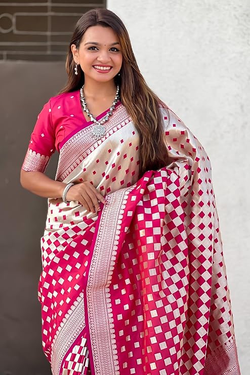 Rhapsody Dark Pink Soft Silk Saree With Scintillating Blouse Piece