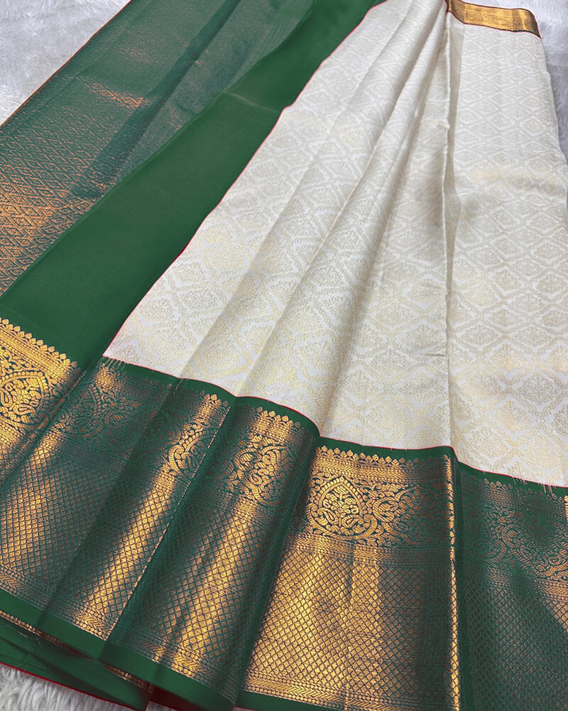Lagniappe Beige Soft Silk Saree With Enthralling Blouse Piece