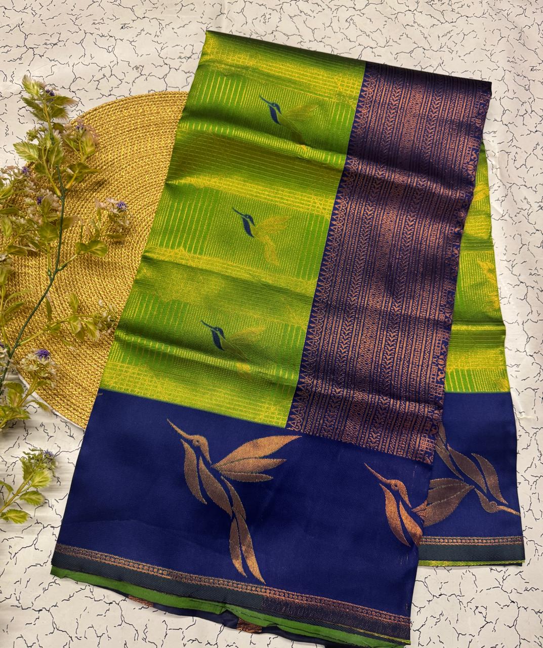 Exquisite Green Soft Banarasi Silk Saree With Divine Blouse Piece
